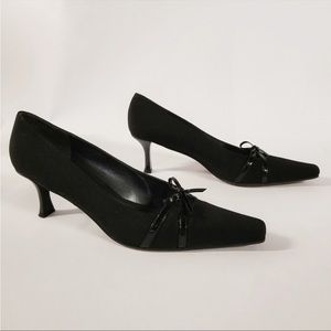 Stuart Weitzman Almond Toe Kitten Heel Pumps Black Size 9.5 Narrow